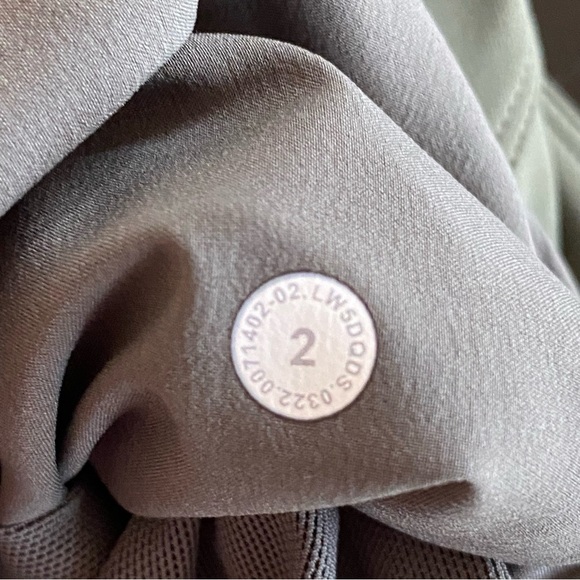 Lululemon Stretch High-Rise Jogger Womens 2 Dark Olive Full Length Athleisure - Picture 6 of 9